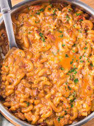 easy chili mac together as family