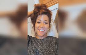 chelsea houska goes makeup free on