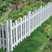 Picket Accent Fence