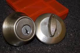 remove a deadbolt lock without s