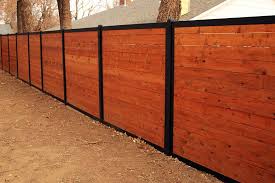 build a wood fence with metal posts