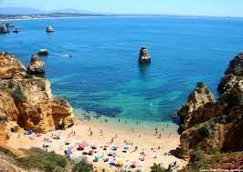 Praia da batata is the closest beach to the town centre of lagos meaning it is easily accessible. Seabookings Our Top 6 Beaches In Lagos Portugal