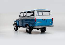 the fj company did a beautiful job on this classic toyota land cruiser 60 pics land cruiser toyota land cruiser toyota