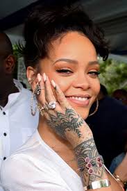 Rihanna got this tattoo on her middle finger on the left hand. Eyes Hand Hands And Rihanna Image 3116237 On Favim Com