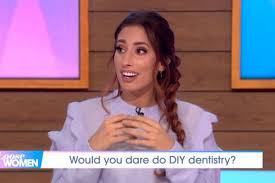 Loose women panelist stacey told on the show last month she has black and yellow teeth under her veneers and has lost all her back teeth. Stacey Solomon Admits Reason For Veneers After Pregnancy Left Her With Black And Yellow Teeth Manchester Evening News