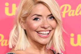 holly willoughby s makeup artist shares