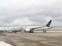 Air arabia, emirates airlines, turkish airlines, srilankan airlines, saudi airlines are some of the airlines that fly from riyadh to kuala lumpur. Saudi Arabian Airlines Make Emergency Landing At Kia Deccan Herald
