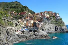 Insgesamt gibt es je nach lage jedoch sehr starke preisschwankungen. Zauberhafte Ferienhauser In Italien Am Meer Fewo Direkt