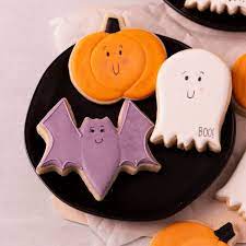 halloween sugar cookies decorated with