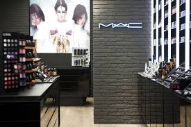 mac cosmetics logo on their main