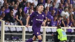 Ribery, imza törenin ardından artemio franchi stadyumu'nda taraftarın önüne çıkacak. Franck Ribery Debut At Fiorentina A Situation Causes A Stir