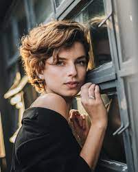 Stylish fashionable short haircuts in hair trends 2021 allow fashionable women who are used to having bangs, to diversify them in any variation. 5 Gorgeous Short Haircuts For Women Touchups Salon