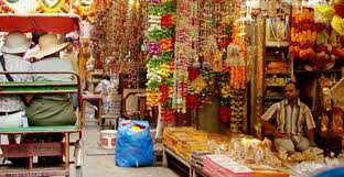 Delhi: Private Half-Day Guided Shopping Tour with Transfer | GetYourGuide