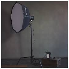 What Portable Flash Kit Should I Buy Comparing Einstein Profoto B1 And The Broncolor Move 1200l Learn From Joey L
