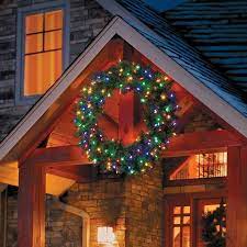outdoor wreaths with lights 55