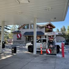 gas stations near safeway gas station