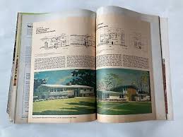 Vintage 1972 House Garden Guide