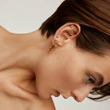 gold piercing with diamonds aristocrazy