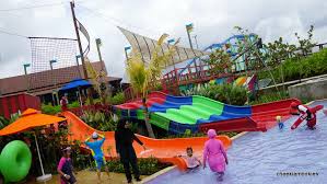 Loved seeing all the ages of crocs especially getting to awesome rides and plenty of water slides at desaru adventure water park to explore. Cheekiemonkies Singapore Parenting Lifestyle Blog Comparing The 3 Largest Water Parks In Johor Which Is Best For Kids Cheekie Monkies