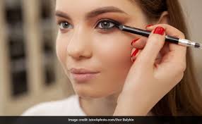 5 makeup tips and tricks for kajal eye