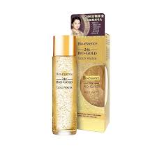 Tested the bio gold gold water for 7 days in place of my toner, essence and moisturiser (applied after cleansing of face) and i was impressed by the results delivered by the product. Buy Bio 24k Gold Water Face Toner 100 G Online At Low Prices In India Amazon In
