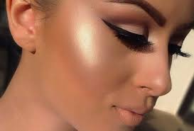 how to apply highlighter drops