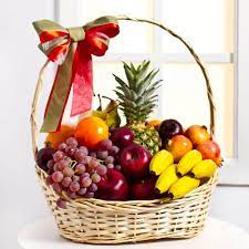 delicious fresh fruits gift basket to