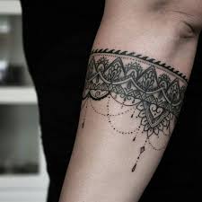 Armband tattoos are among the most popular type of tattoo, especially tribal armbands. Pin On Oooh Tattoo