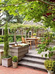 Small Outdoor Living Space Ideas