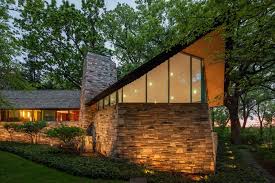 6 Frank Lloyd Wright Homes For