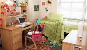 ways to stay organized in a dorm