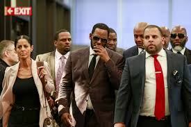 Guardian news 1.288.366 views1 year ago. Prosecutors Turn Over Video Purported To Show R Kelly Assaulting Girl