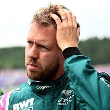 2 é considerado o melhor piloto da história da finlândia por muitos entusiastas do esporte. Kimi Raikkonen Vs Sebastian Vettel Onboard Footage Of Bizarre Austria Gp Crash Givemesport
