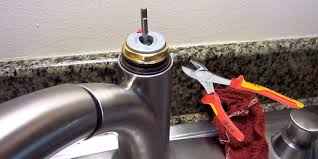 replace cartridge in delta kitchen faucet