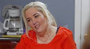 The show chronicled mama june's journey to slim down from her once 450 pound frame using part of the endgame of mama june: Mama June From Not To Hot Mama June At The Beach With A New Guy Where S Geno Soap Dirt