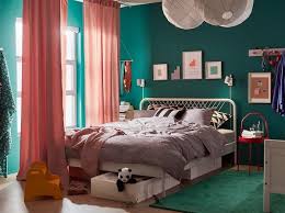 Untuk bilik tidur kecil, lebih baik memilih perabotan transformer atau lebih untuk. Jom Tengok Pelbagai Idea Untuk Susun Atur Bilik Tidur Sempit Deko Rumah