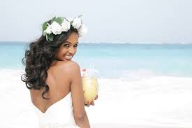 28 gorgeous beach wedding hairstyles