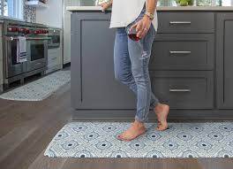 brown or blue tile print floor mat 5