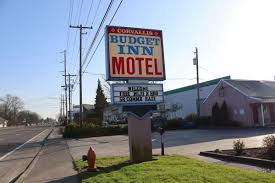 Budget inn offers you a warm atmosphere and a perfect night's sleep when you are in syracuse area. Corvallis Budget Inn Motel Purchased Under Corvallis Housing First To Serve As Homeless Shelter This Month The Daily Barometer Oregon State University Student Newspaper Corvallis News Crime And Beaver Sports