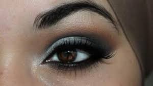 quality eye makeups warn doctors