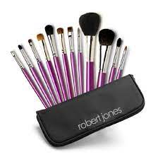 essential brush collection robert