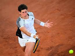 Carla suárez navarro was impressive in the french open, reaching the third round. French Open Proud Carla Suarez Navarro Loses First Match Back After Cancer Recovery Tennis News Times Of India