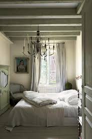 16 soothing bedroom paint colors for a