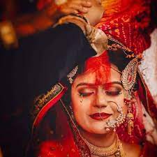 These sindoor daan shots are pure... - The Wedding Brigade | Facebook