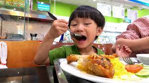Bé ăn giỏi - Video cho bé ăn ngon miệng hơn, bé ăn ngoan - YouTube