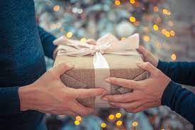 the etiquette of gifting everything