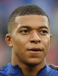 Kylian mbappé is a forward who have played in 25 matches and scored 20 goals in the 2020/2021 season of ligue 1 in france. Brasilien Und Frankreich Siegen Knapp Psg Stars Neymar Mbappe Verletzt Raus Transfermarkt
