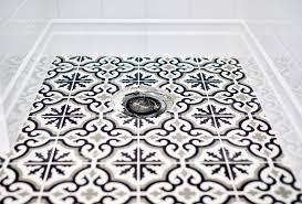 how to cut tile around your toilet