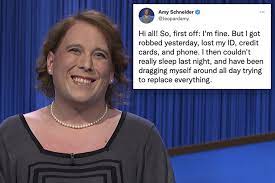 Jeopardy!' champ Amy Schneider reveals ...