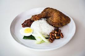 Marinated fried chicken which is done perfectly moist whilst. Ayam Goreng Berempah A Fried Chicken Fit For Multi Cultural Malaysia Buro 24 7 Malaysia